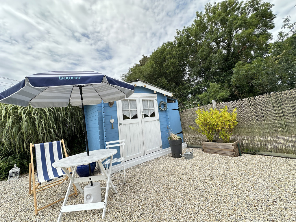 Quimperlé, Maison Contemporaine de 110m2 avec Jardin. Proches Commerces & Ecoles ! A SAISIR !