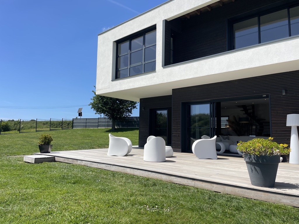 Entre Terre & Mer Plomodiern – Villa Haut de Gamme de 2021 sur Un Hectare de Terrain