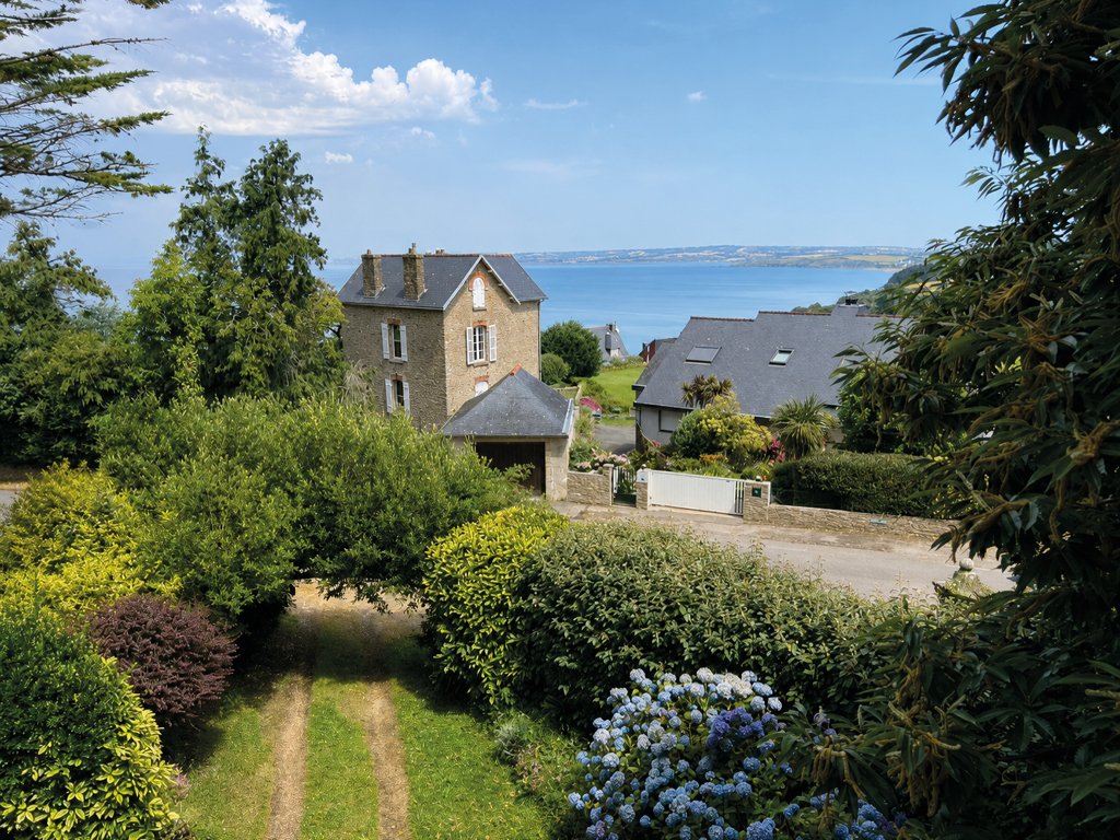 Douarnenez – L’Intemporelle Maison Bourgeoise Vue Mer & Jardin Intimiste à Deux Pas du Ris