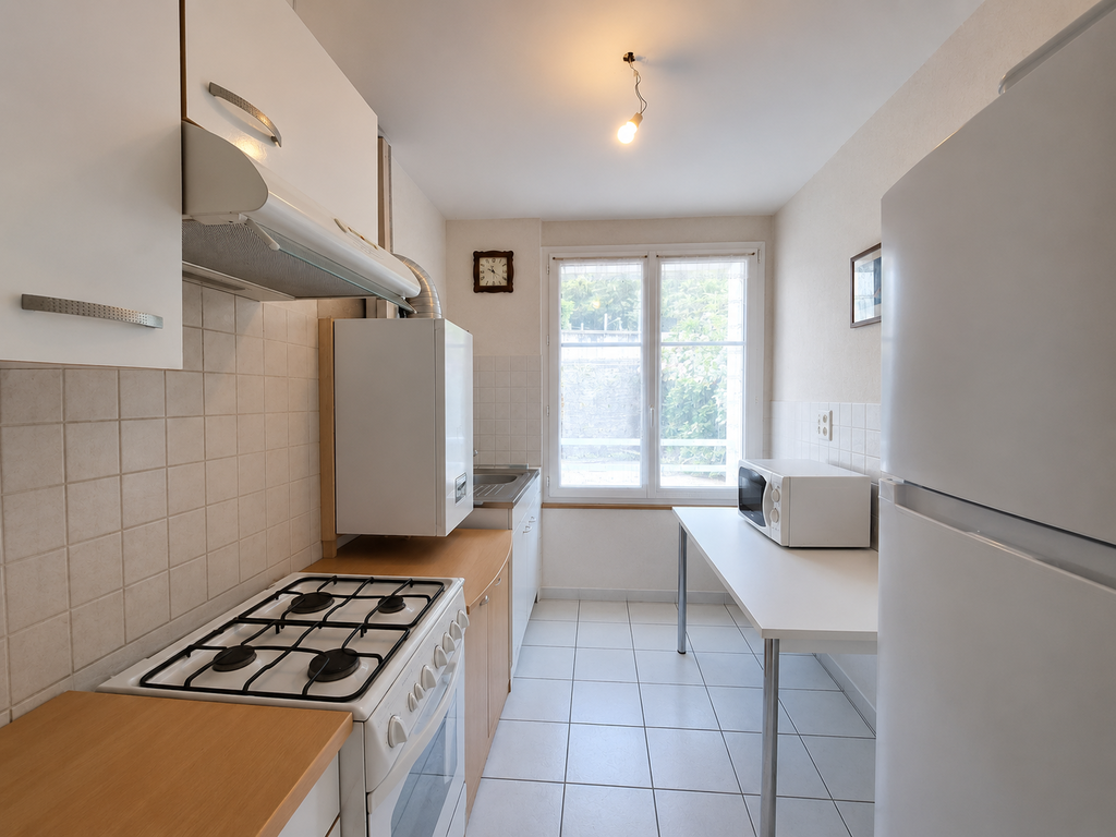 Quimper, Appartement en Viager Occupé – Homme de 79 ans – Bouquet 77 900 € – Pas de Rente