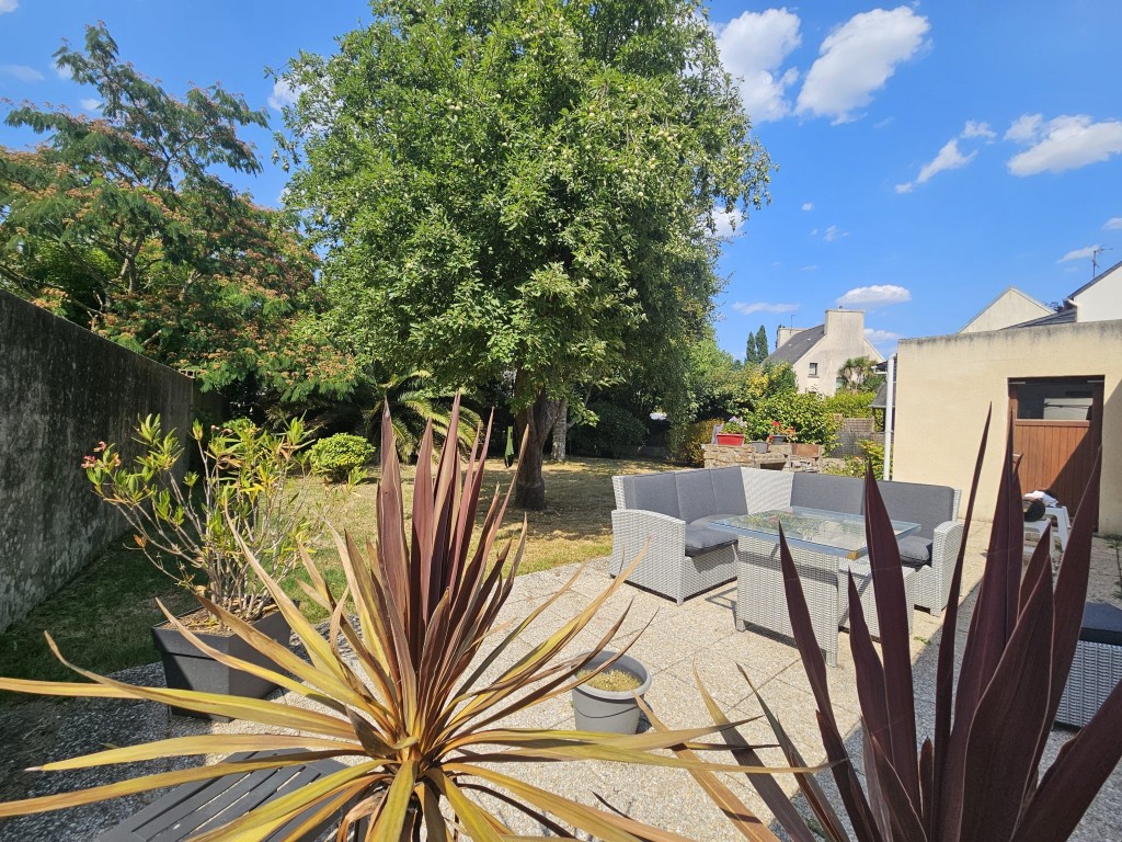 Quimper Centre ville à pied- Maison de Caractère avec Jardin dans le Quartier du Moulin Vert