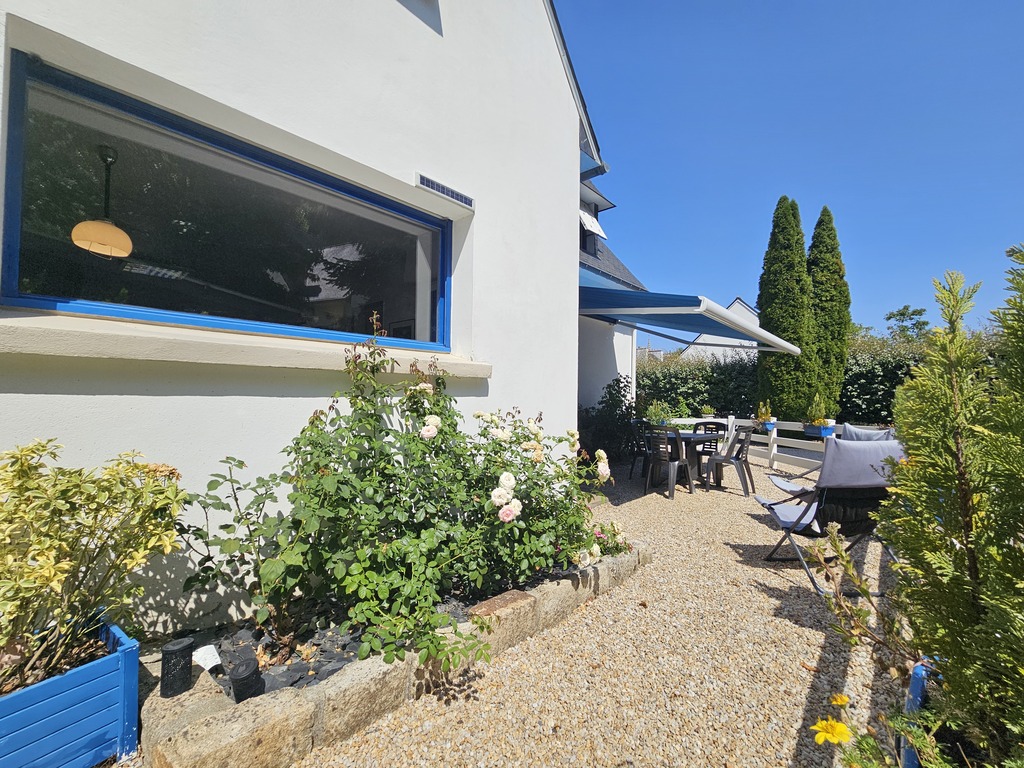 Exclusivité Agence ! PONT-AVEN, Au Coeur de la Cité des Peintres, Maison au Calme avec Parkings