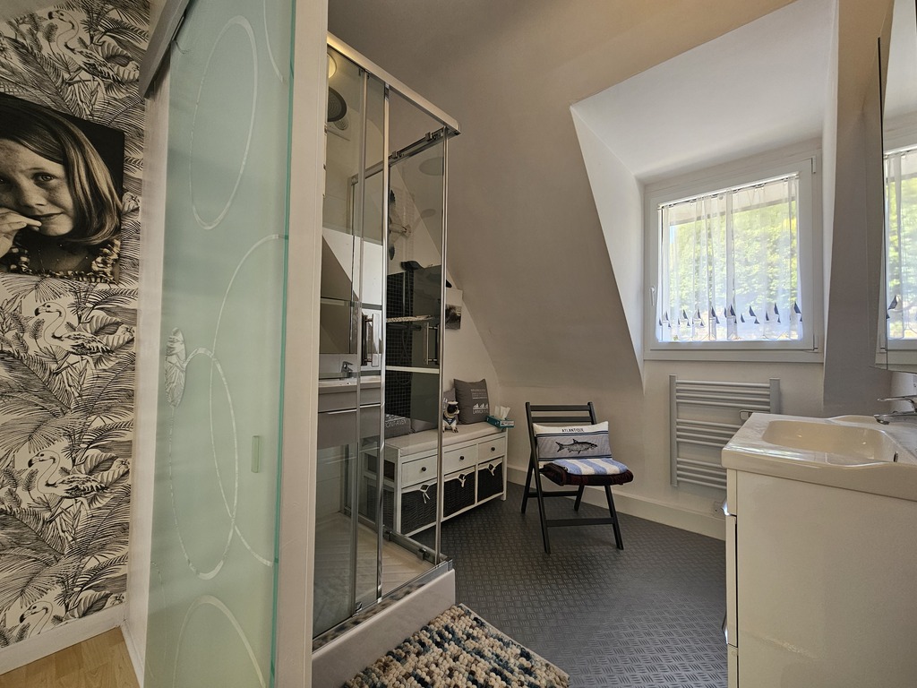 Exclusivité Agence ! PONT-AVEN, Au Coeur de la Cité des Peintres, Maison au Calme avec Parkings