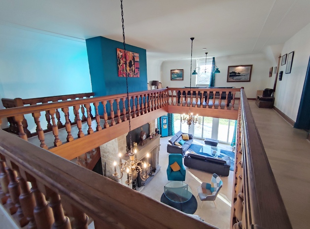 Quimper 15 mn , L’Authentique Manoir Breton Rénové  ( 456 m² ) & Son Parc Boisé de 5 hectares