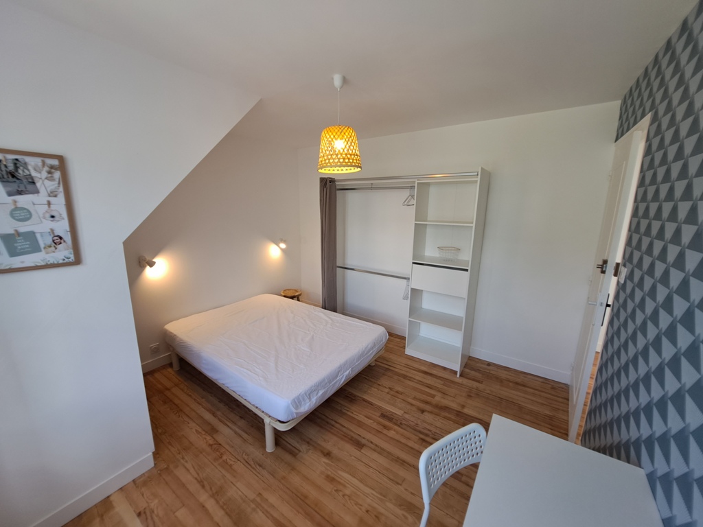 A Louer. Disponible. Quimper – 1 Chambre Meublée en Colocation dans Maison Rénovée !
