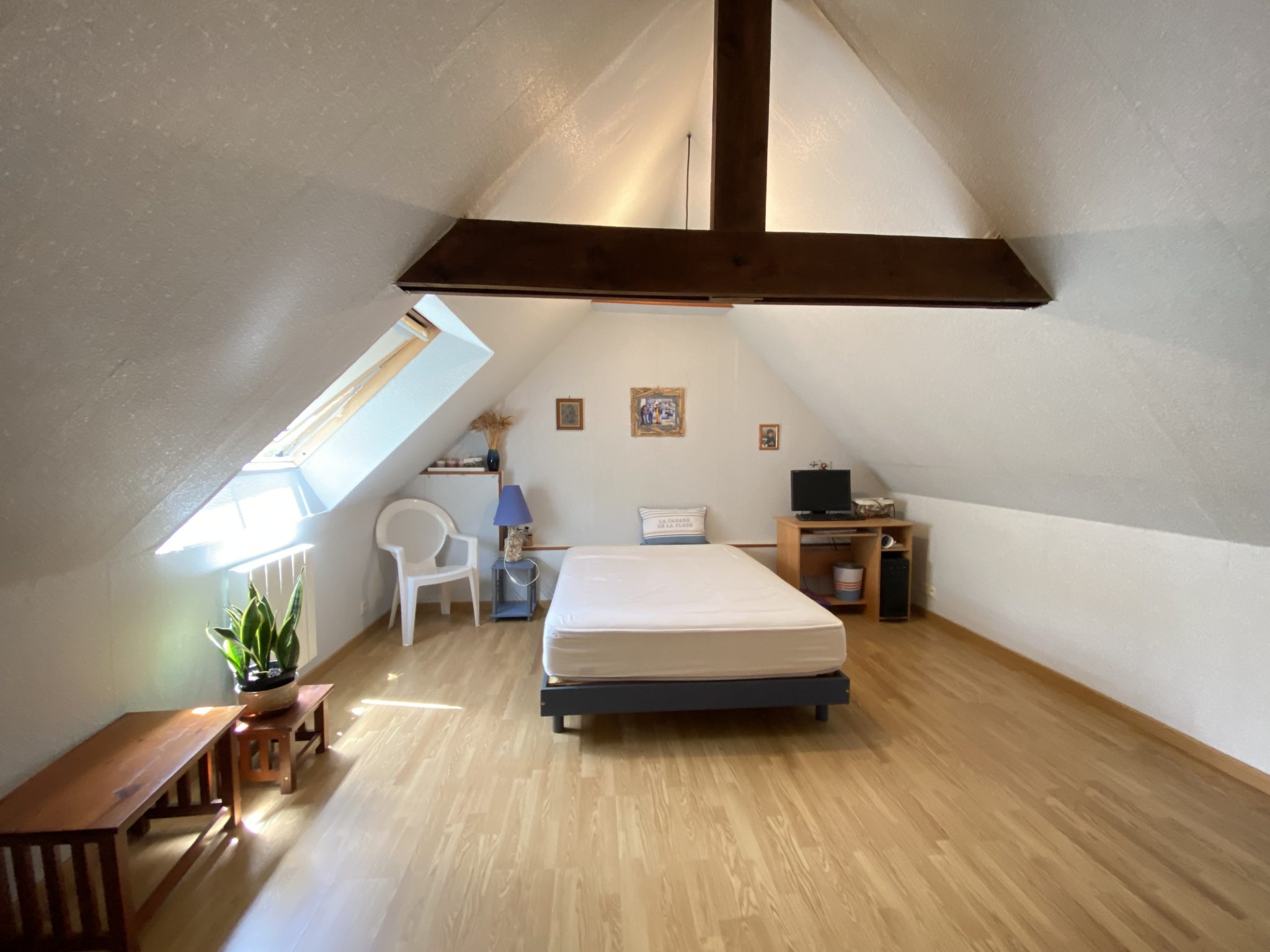 Rosporden- Vie de Plain-Pied & Environnement Privilégié Pour Cette Chaleureuse Traditionnelle de 91 m² Sur Son Terrain Clos de 750m²