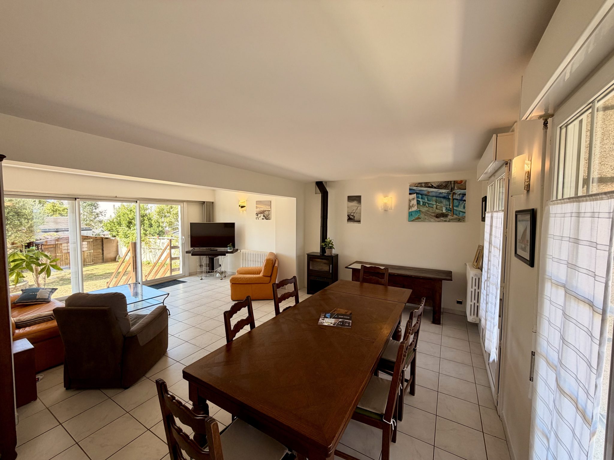 La Lumineuse & Soignée Traditionnelle de 150m² Dans Environnement Privilégié Sur Son Terrain Clos de 530m²