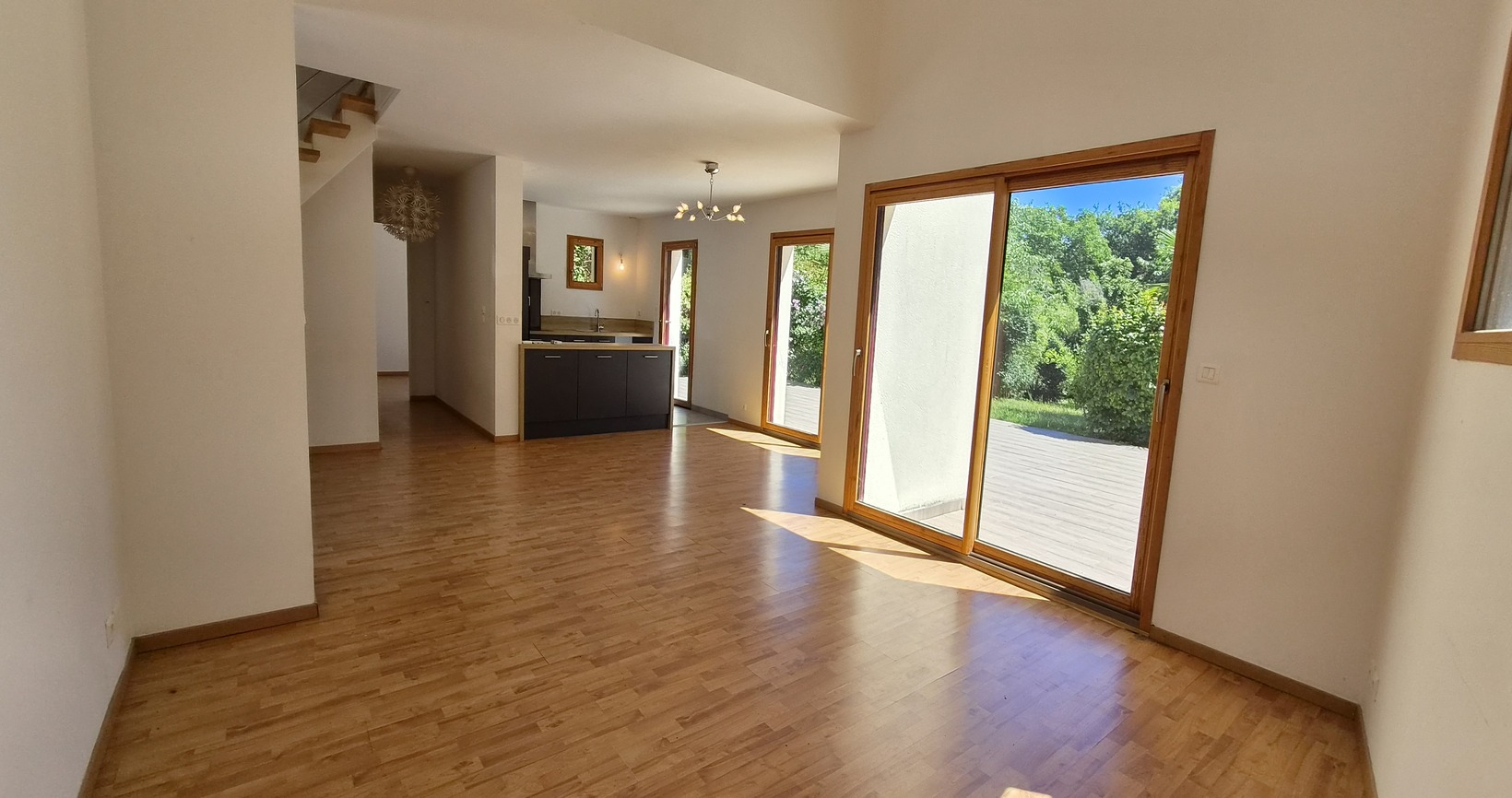 Exclusivité Agence – Fouesnant – Entre le Bourg & les Plages, Jolie Maison Contemporaine avec vie de Plain Pied sur Terrain de 1500 m²