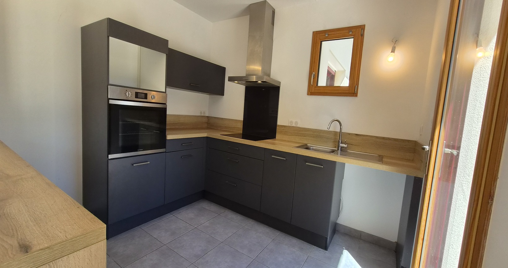 Exclusivité Agence – Fouesnant – Entre le Bourg & les Plages, Jolie Maison Contemporaine avec vie de Plain Pied sur Terrain de 1500 m²