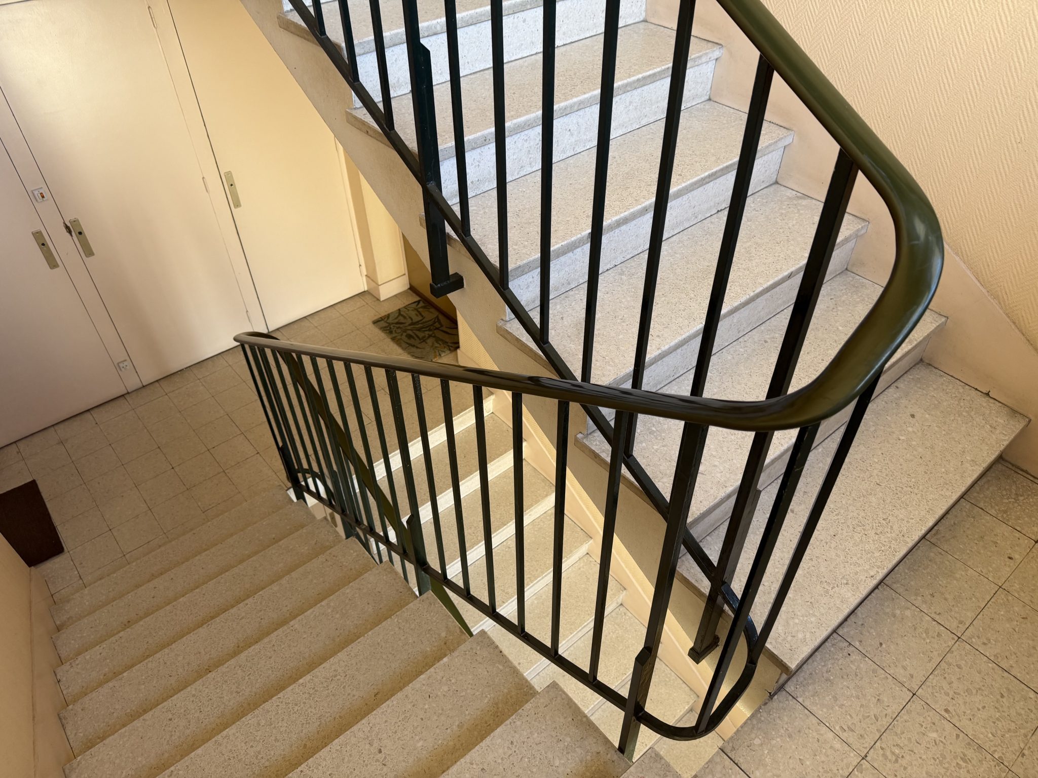 Quimper Proche Gare & du Centre Ville Appartement de Type 4 (97m2 m²)