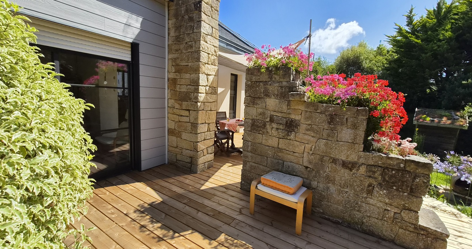 Penmarc’h Pors Carn – L’Authentique Maison de Bord de Mer & Son Écrin de Verdure Préservé