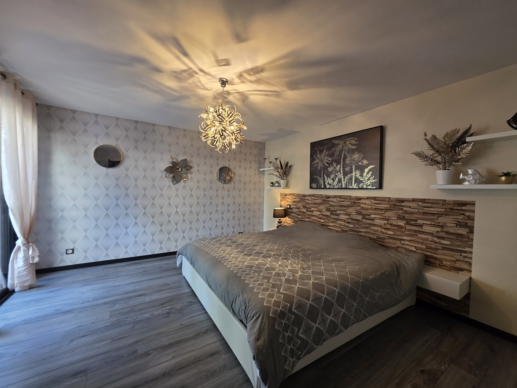 Plomeur, proximité LE GUILVINEC, vaste Contemporaine dans Un Magnifique Jardin arboré de 1615 m²