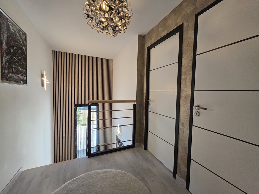 Plomeur, proximité LE GUILVINEC, vaste Contemporaine dans Un Magnifique Jardin arboré de 1615 m²