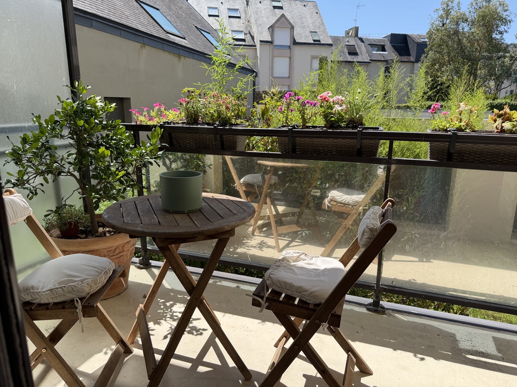 Quimper Cœur de la Ville – Appartement de 190 m² avec Ascenseur & Terrasse & Garage