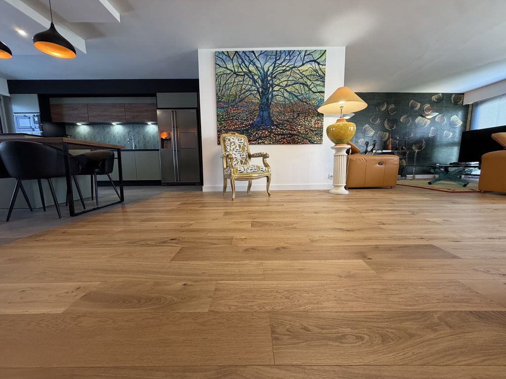 Quimper Cœur de la Ville – Appartement de 190 m² avec Ascenseur & Terrasse & Garage