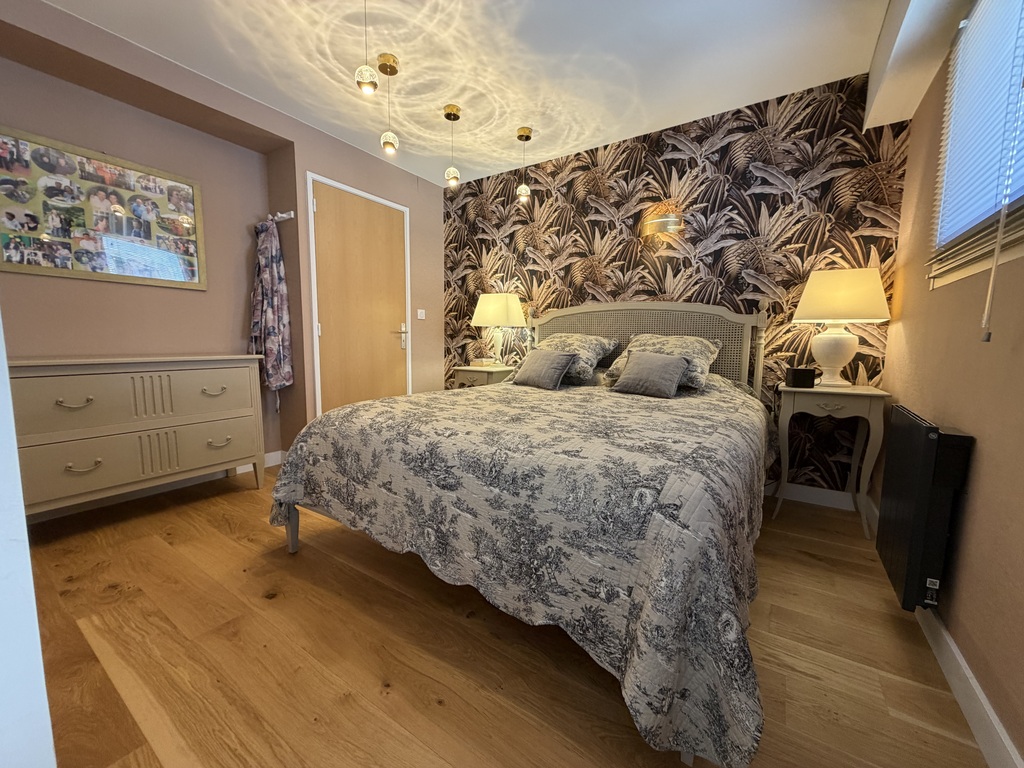 Quimper Cœur de la Ville – Appartement de 190 m² avec Ascenseur & Terrasse & Garage