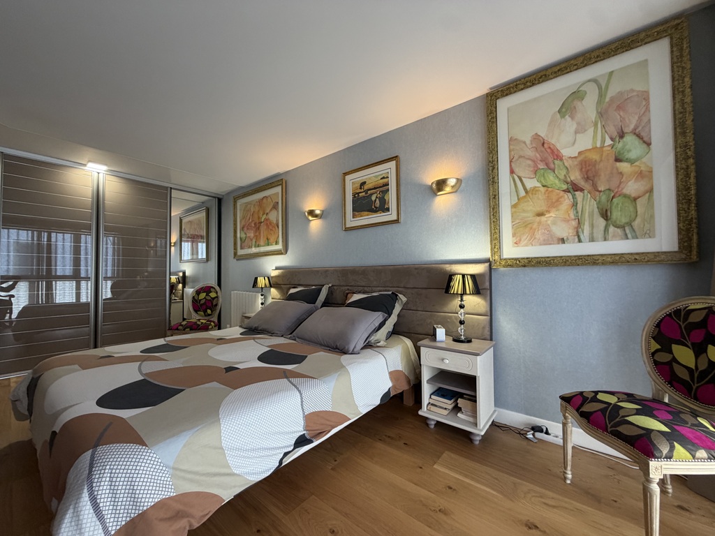 Quimper Cœur de la Ville – Appartement de 190 m² avec Ascenseur & Terrasse & Garage