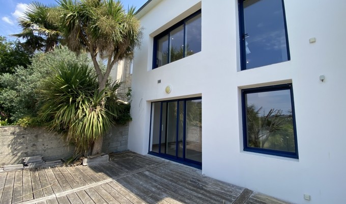 À LOUER – Disponible immédiatement – Maison de ville Familiale de 181 m²- Centre Ville QUIMPER