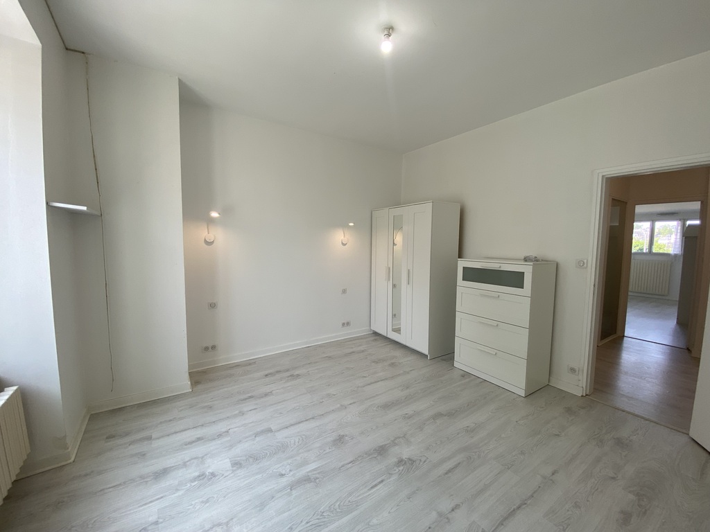 À LOUER – Disponible immédiatement – Maison de ville Familiale de 181 m²- Centre Ville QUIMPER