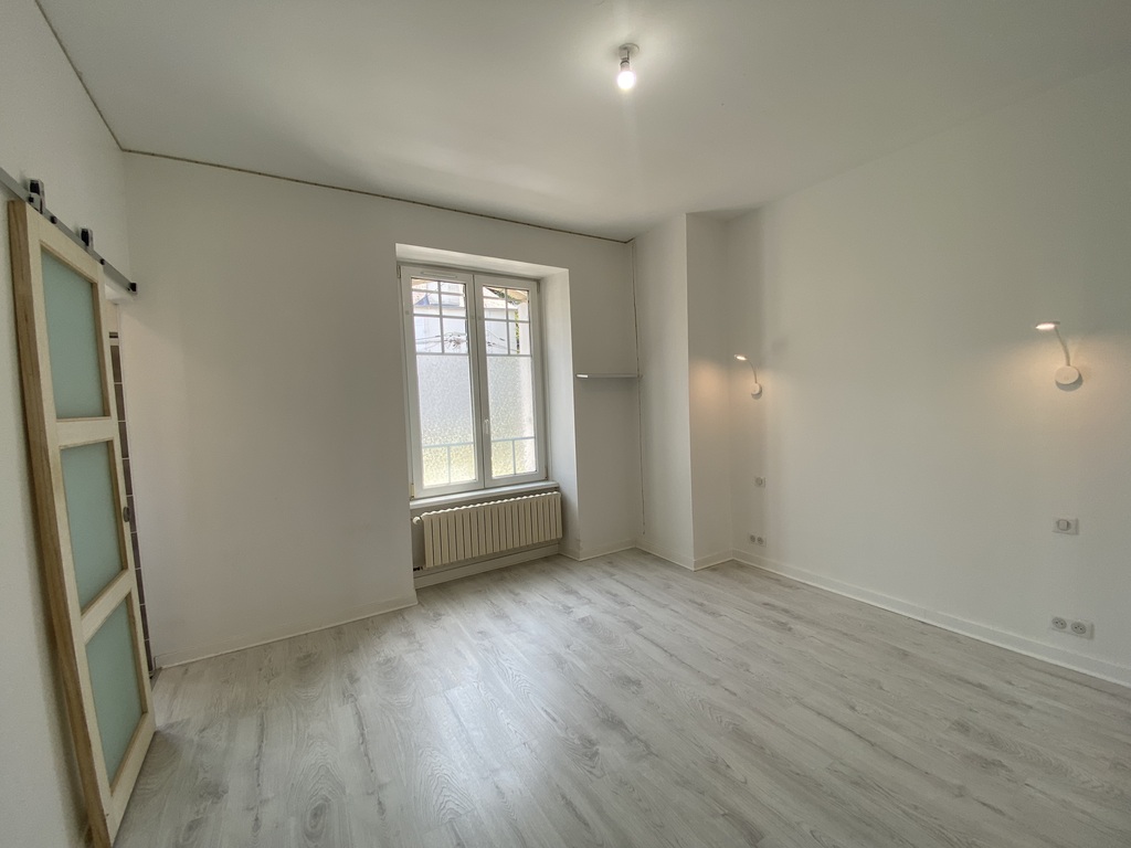 À LOUER – Disponible immédiatement – Maison de ville Familiale de 181 m²- Centre Ville QUIMPER
