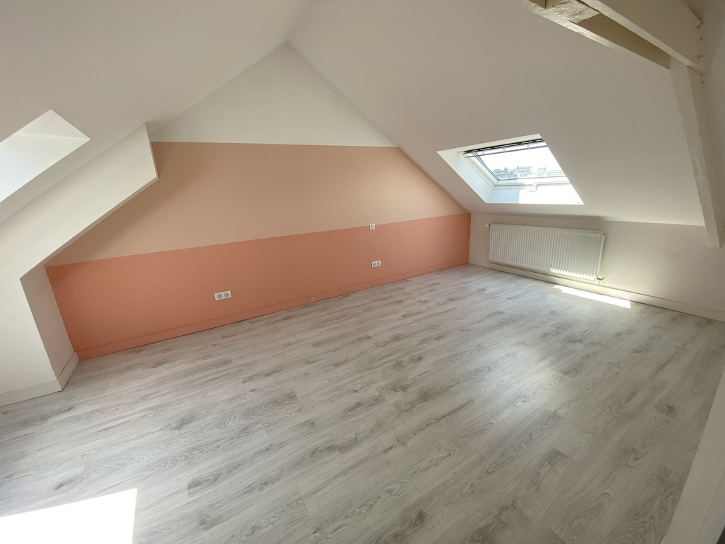 À LOUER – Disponible immédiatement – Maison de ville Familiale de 181 m²- Centre Ville QUIMPER