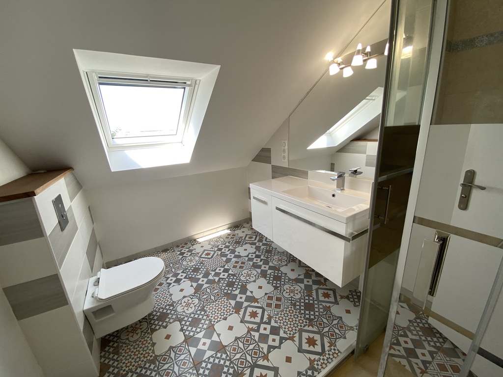À LOUER – Disponible immédiatement – Maison de ville Familiale de 181 m²- Centre Ville QUIMPER
