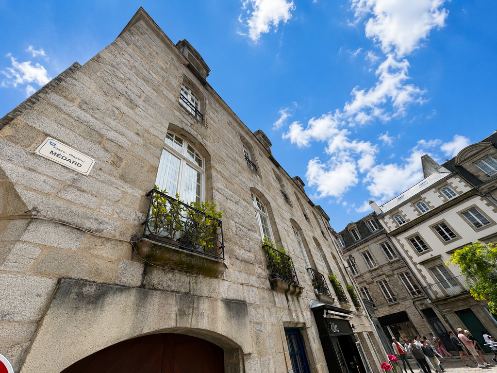 A Louer – Libre Immédiatement – Appartement MEUBLEE – T2 Centre Ville de Quimper  !