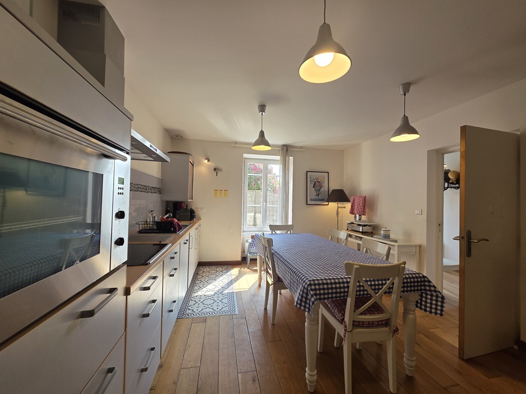 L’ILE TUDY , A la pointe, Maison de Pêcheur rénovée “Esprit Coté Ouest” Avec Vue Mer de l’Etage