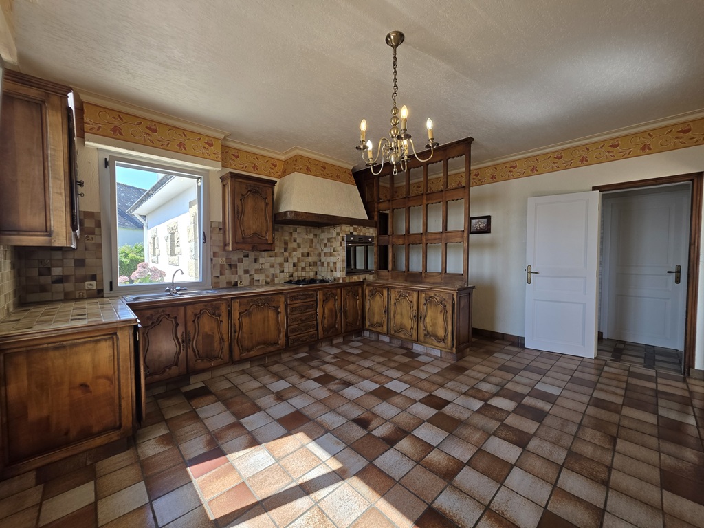 LESCONIL, Vue Panoramique Sur le Ster & Accès Plage, vaste Maison de Famille Avec Jardin