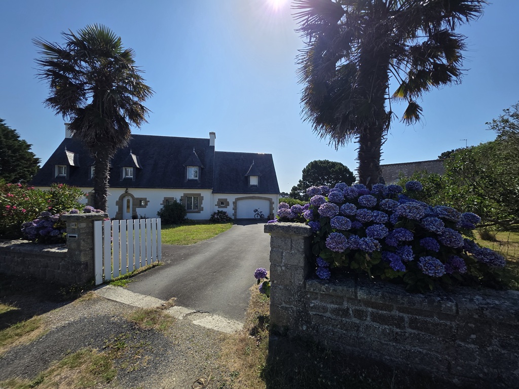 LESCONIL, Vue Panoramique Sur le Ster & Accès Plage, vaste Maison de Famille Avec Jardin