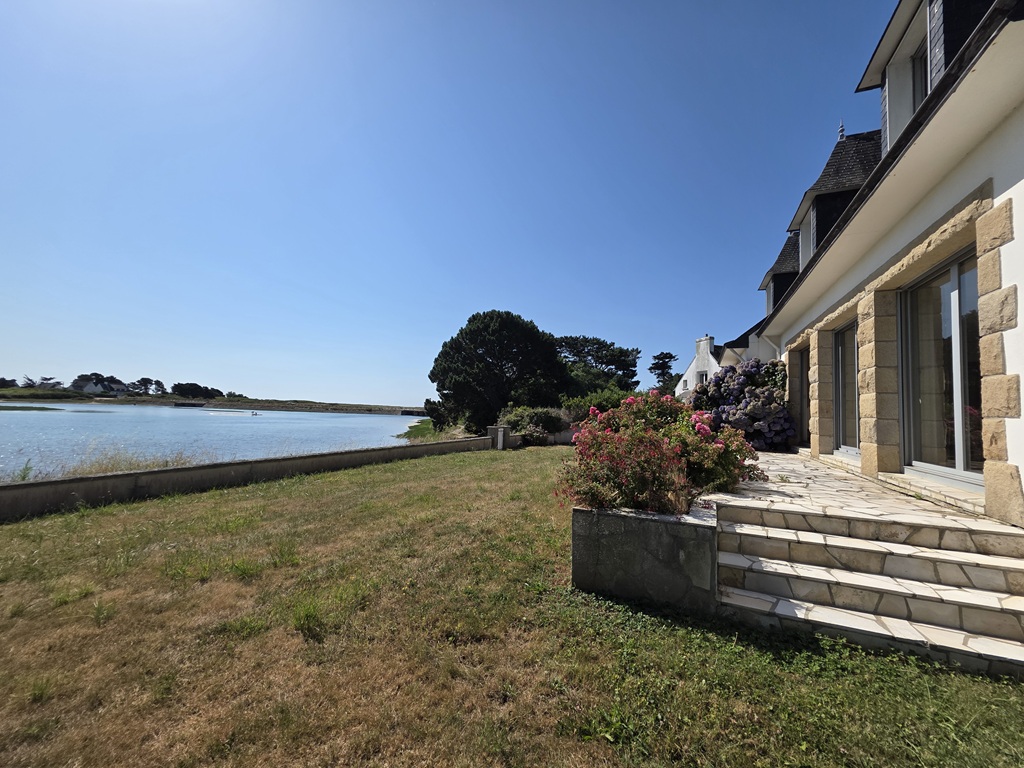 LESCONIL, Vue Panoramique Sur le Ster & Accès Plage, vaste Maison de Famille Avec Jardin
