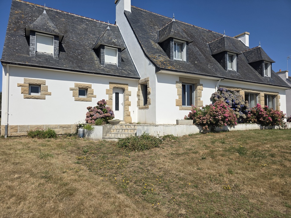 LESCONIL, Vue Panoramique Sur le Ster & Accès Plage, vaste Maison de Famille Avec Jardin
