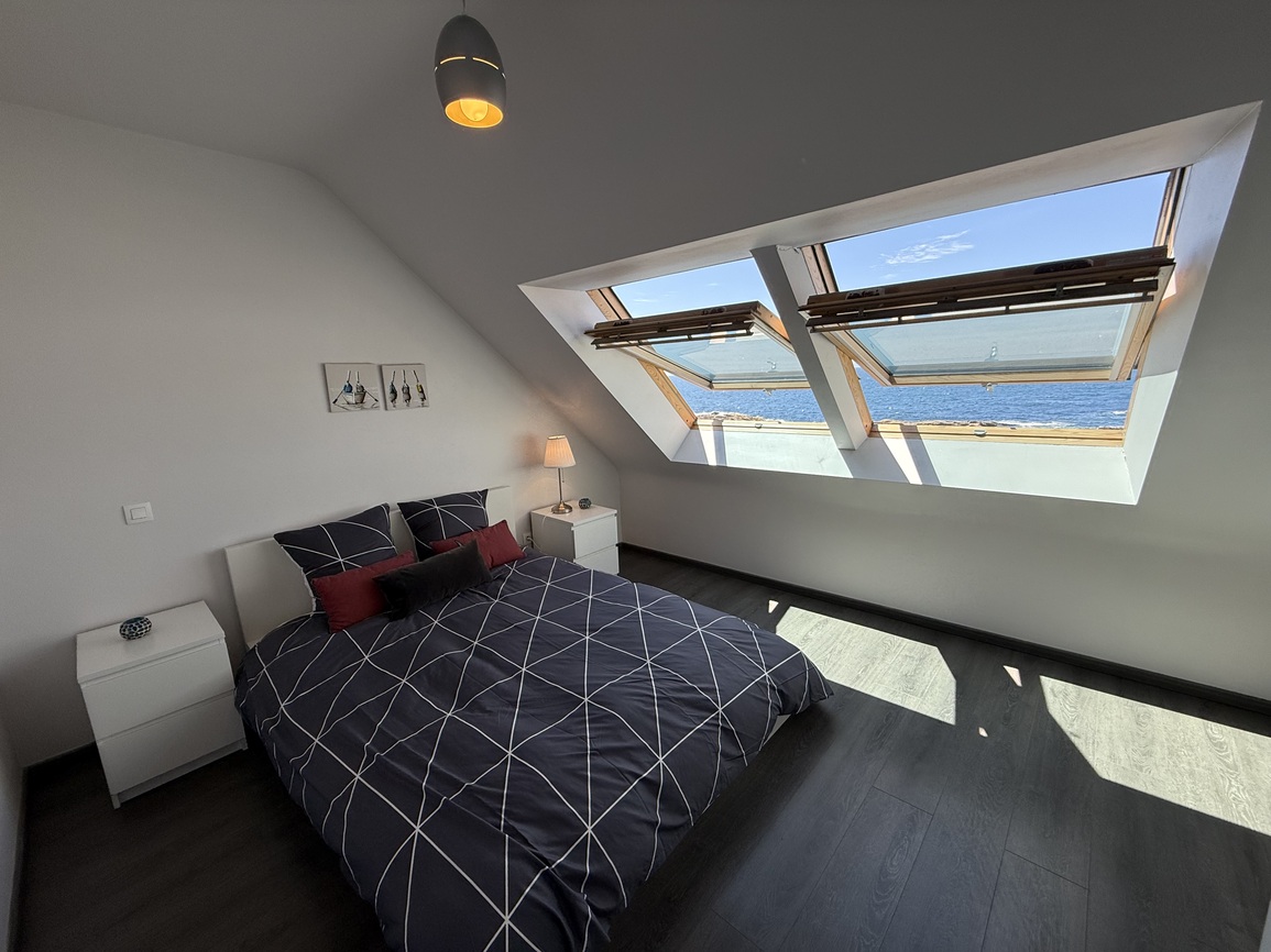 Penmarc’h – Contemporaine de 110 m² Surplombant la Mer Proche des Commerces & Plages