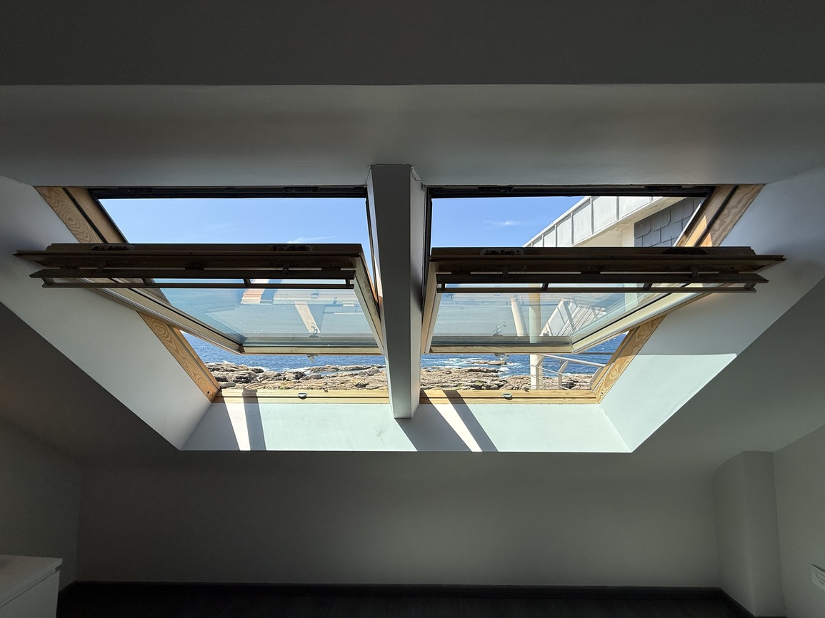 Penmarc’h – Contemporaine de 110 m² Surplombant la Mer Proche des Commerces & Plages