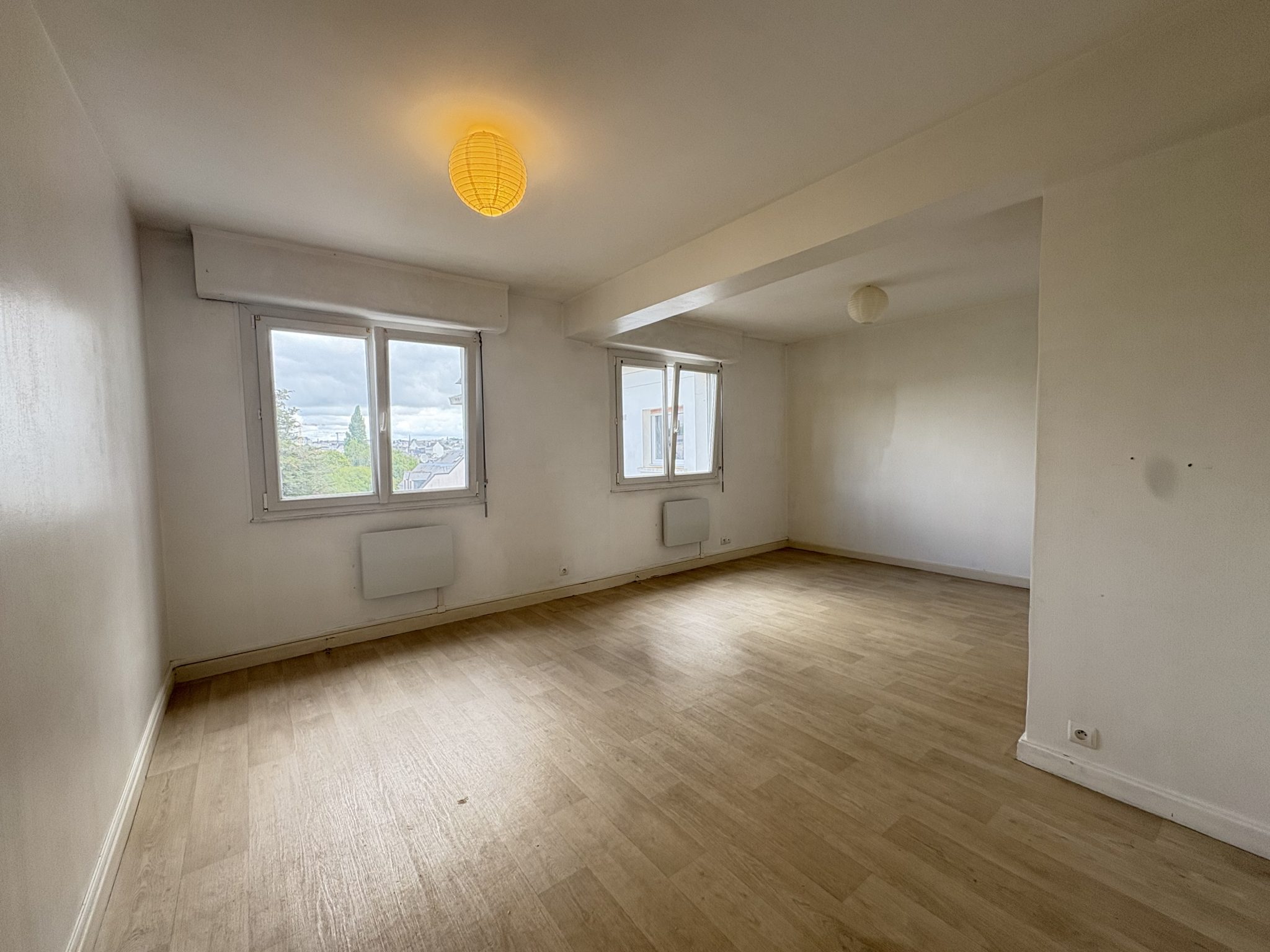 Exclusivité Agence- Espace & Luminosité Pour Ce T2 de 57 m² Sur Les Bords Du Halage