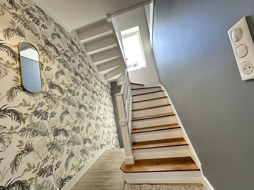 Exclusivité Agence – Rosporden, Élégante & Familiale Maison de caractère de 140 m²