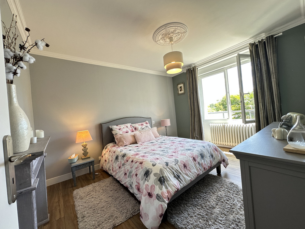 Exclusivité Agence – Rosporden, Élégante & Familiale Maison de caractère de 140 m²