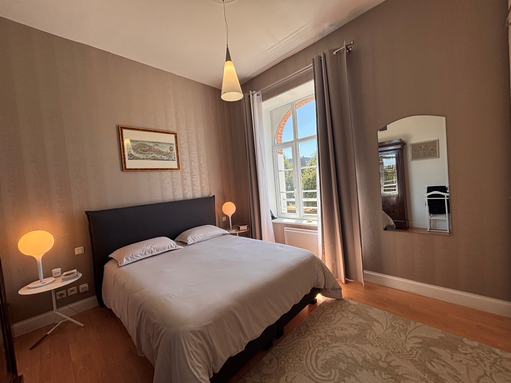 Quimper Kerfeunteun “Séminaire” Appartement T4 de 157 m² Au Cœur des Commerces Aux Prestations de Qualités.