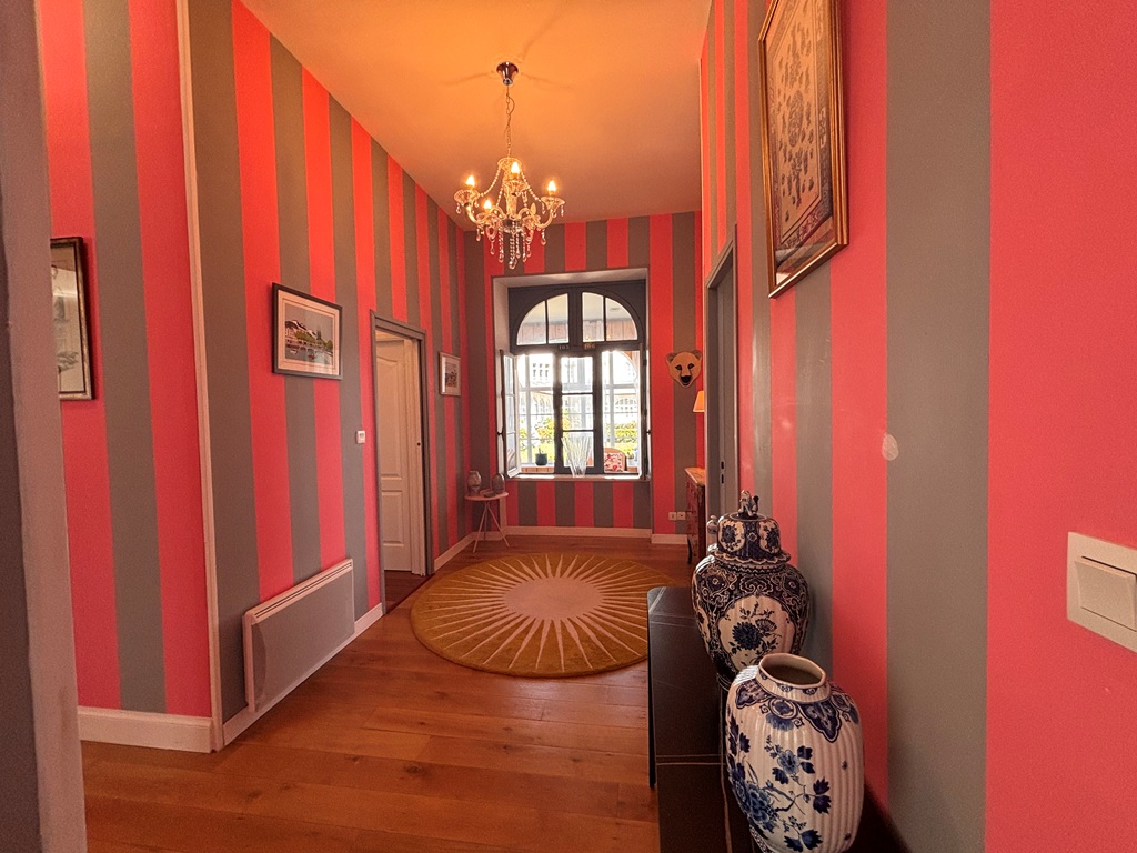 Quimper Kerfeunteun “Séminaire” Appartement T4 de 157 m² Au Cœur des Commerces Aux Prestations de Qualités.