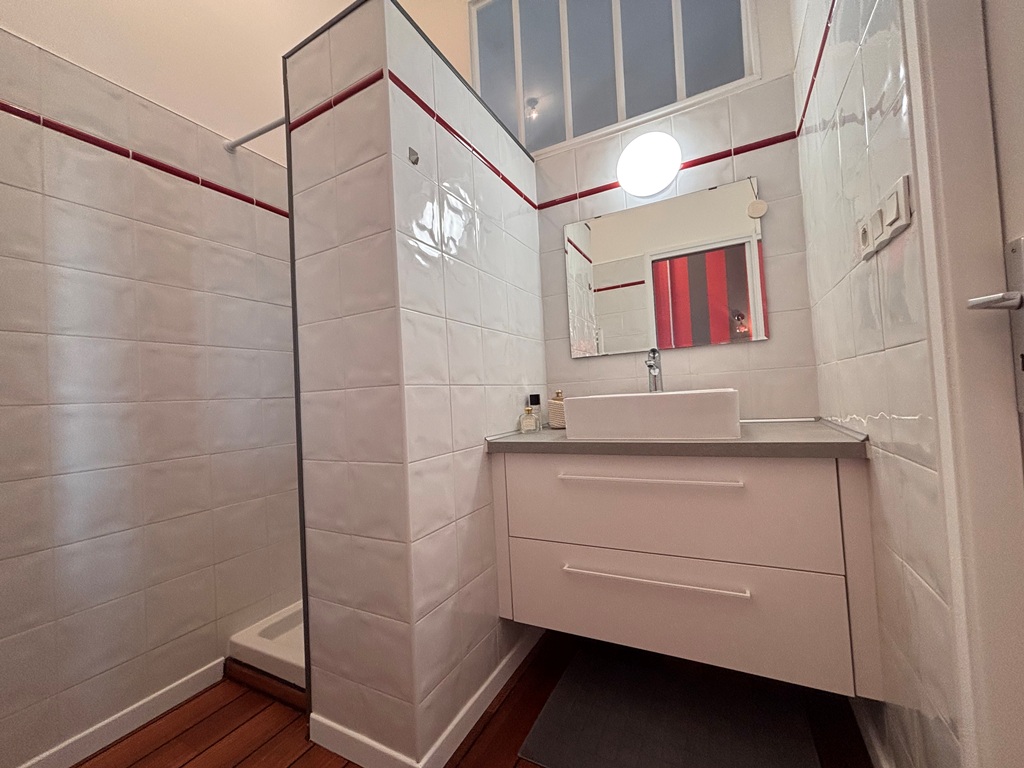 Quimper Kerfeunteun “Séminaire” Appartement T4 de 157 m² Au Cœur des Commerces Aux Prestations de Qualités.