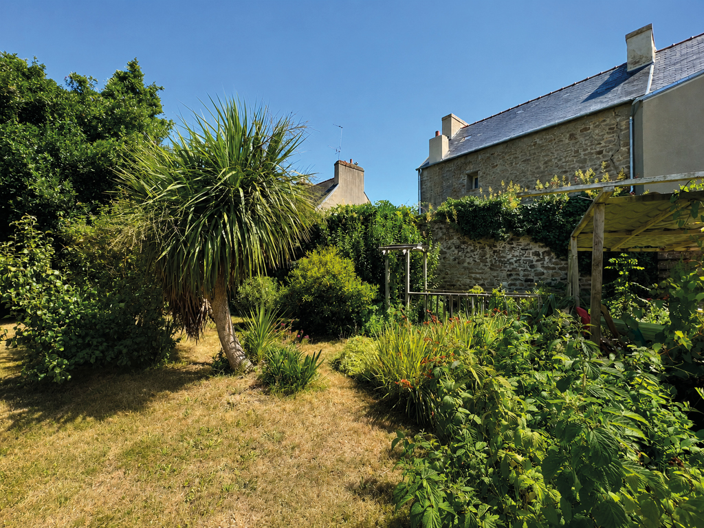 Douarnenez, Pouldavid – Chaleureuse Maison Familiale & Ses Volumes Généreux (190 m²)