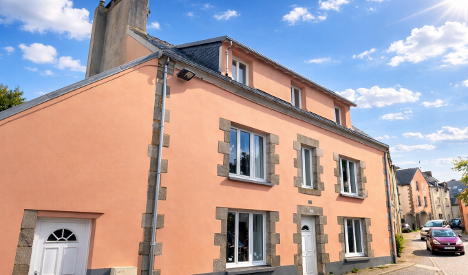 Quimper 10 Mn , Rentabilité Immédiate pour Immeuble de Rapport  Rénové de 6 Appartements