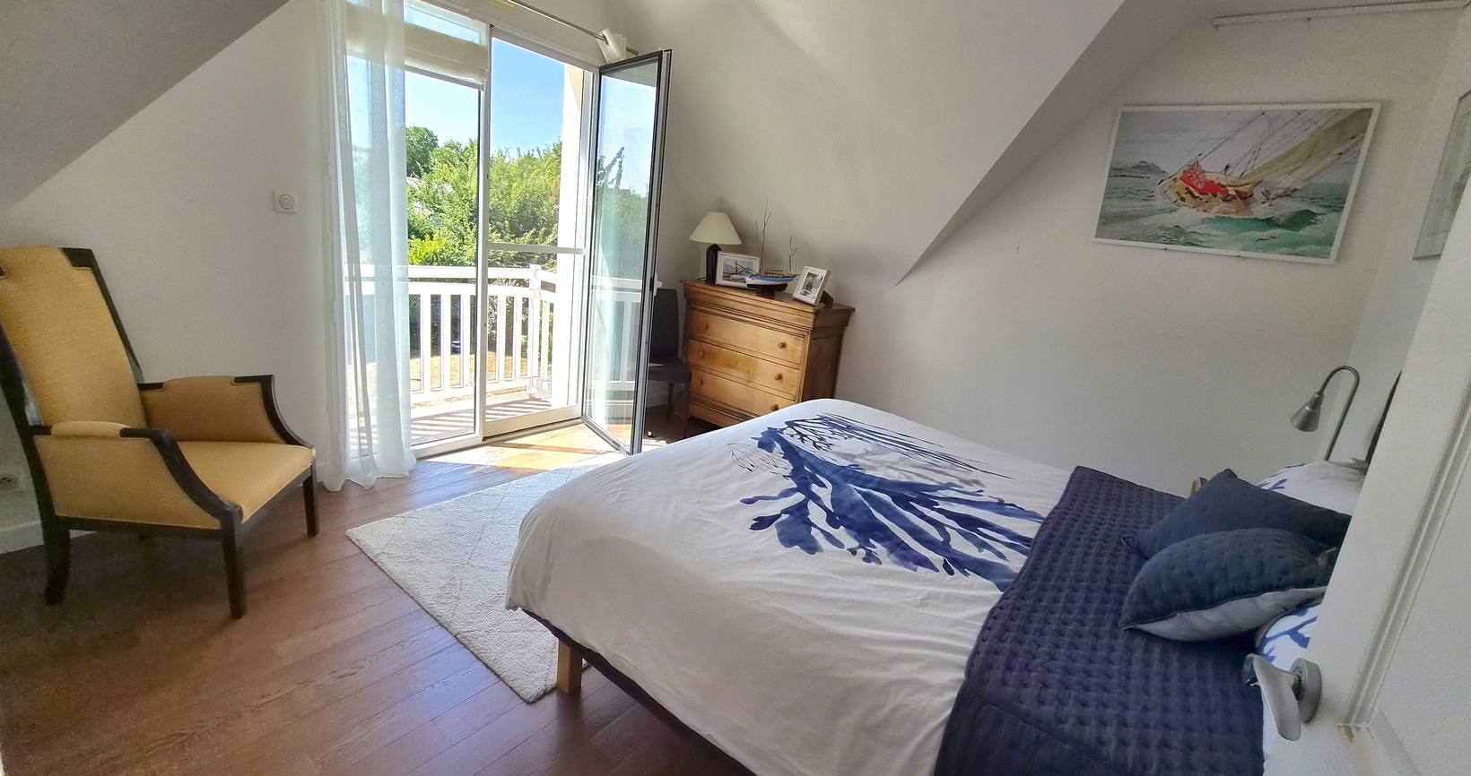 Fouesnant Beg Meil – A 700 mètres de la plage, Élégante Maison d’Architecte de 205 m² & Piscine Chauffée
