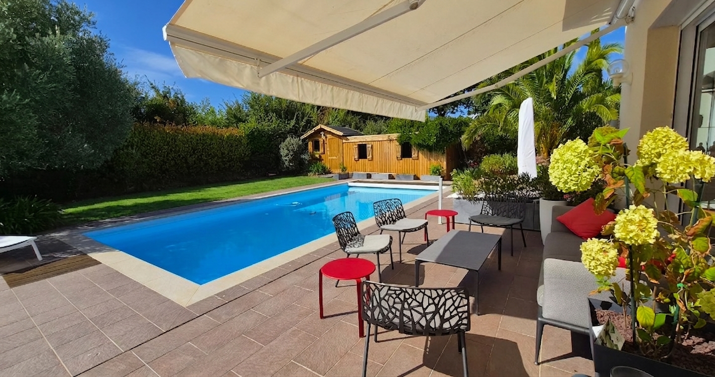 Fouesnant Beg Meil – A 700 mètres de la plage, Élégante Maison d’Architecte de 205 m² & Piscine Chauffée
