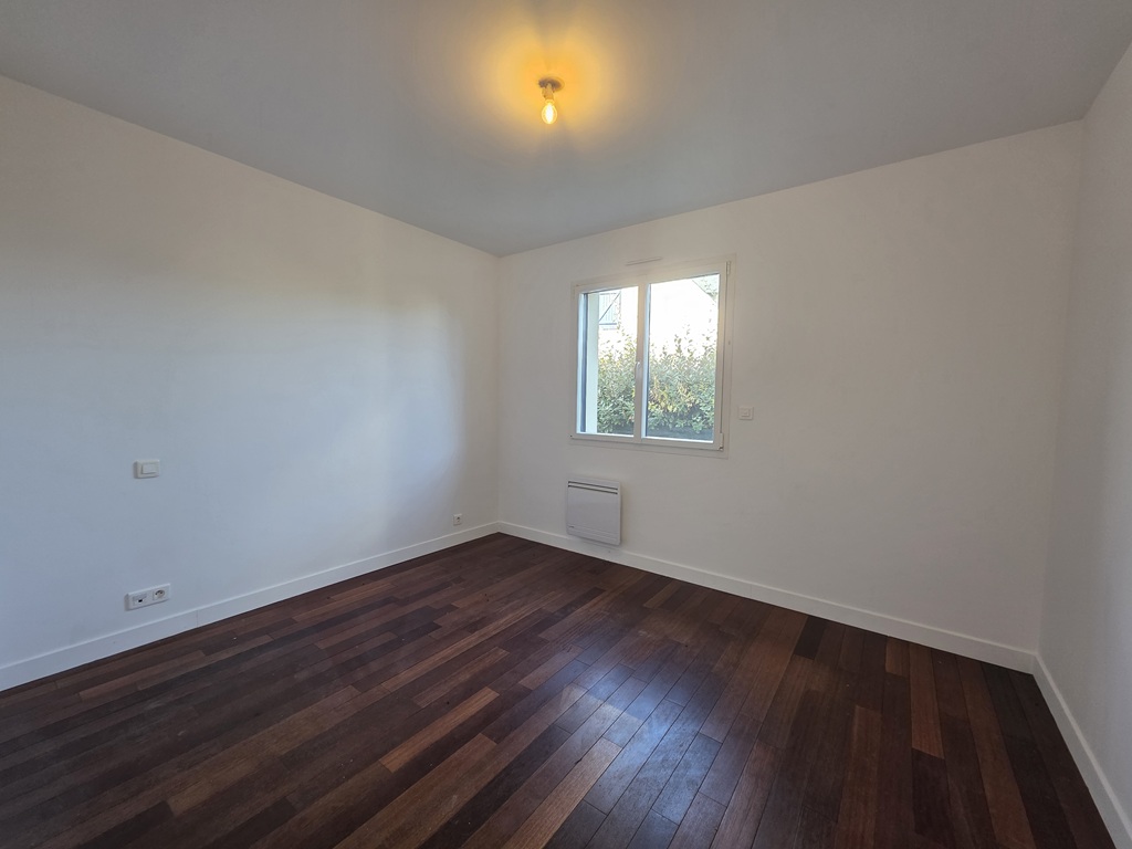 Exclusivité Agence, PONT L’ABBE, Centre ville & Rivière à Pied, Maison Contemporaine Avec Garage & Jardin