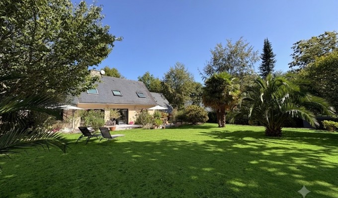 Exclusivité Agence, Fouesnant Propriété de 210 m² Sur son Terrain Arboré De 1600 m² Au Calme