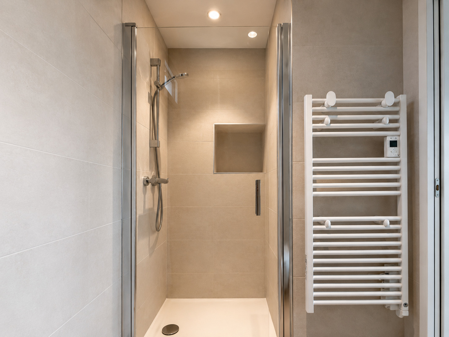 A Louer. Disponible au 1er Septembre 2026. LOCATION MEUBLEE.  Quimper, Maison Rénovée & Réhabilitée en Colocation – 4 Chambres
