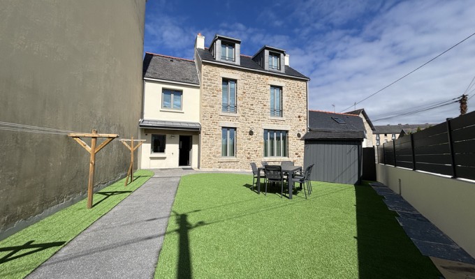 A Louer. Disponible au 1er Septembre 2026. LOCATION MEUBLEE.  Quimper, Maison Rénovée & Réhabilitée en Colocation – 4 Chambres