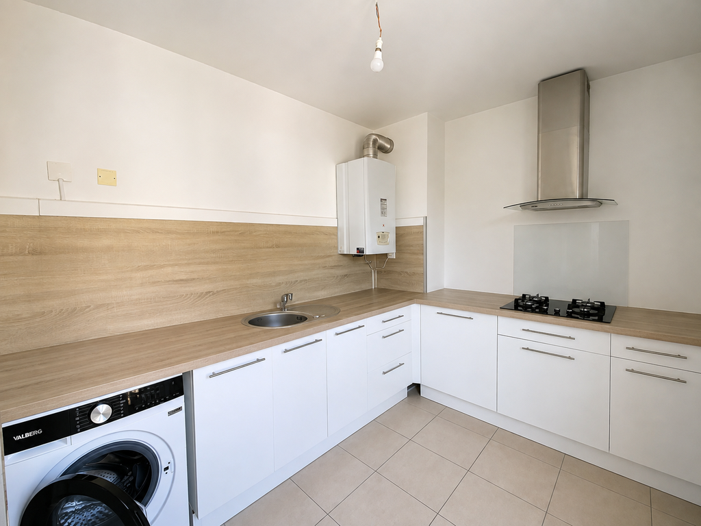 A LOUER. Disponible en 28 octobre 2026. Quimper, Un Studio de 30 m² avec Balcon !