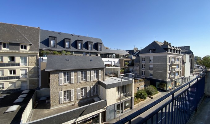 A LOUER. Disponible en 28 octobre 2026. Quimper, Un Studio de 30 m² avec Balcon !